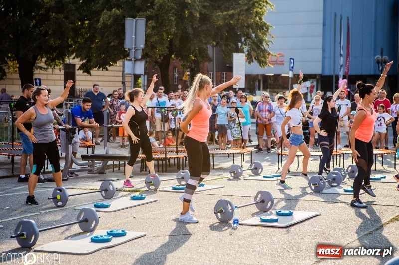 Zdjęcie w galerii na portalu naszraciborz.pl: Brooklyn Gym – Show na rozpoczęcie drugiego dnia Memoriału wiadomości z regionu