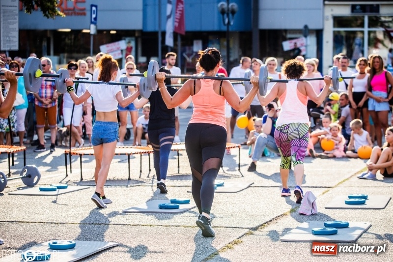 Zdjęcie w galerii na portalu naszraciborz.pl: Brooklyn Gym – Show na rozpoczęcie drugiego dnia Memoriału wiadomości z regionu