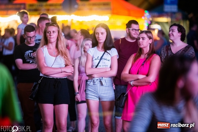 Zdjęcie w galerii na portalu naszraciborz.pl: Koncert Red Lips na finał XXVI Memoriału FOTO i WIDEO wiadomości z regionu