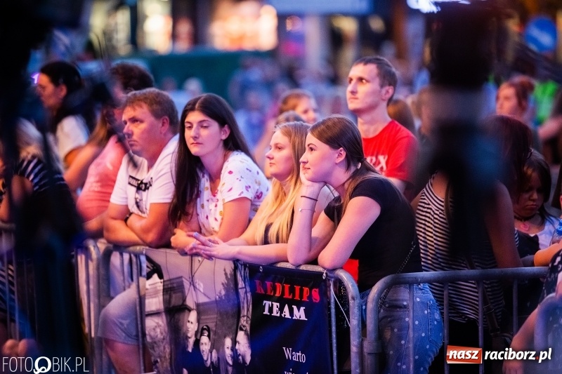 Zdjęcie w galerii na portalu naszraciborz.pl: Koncert Red Lips na finał XXVI Memoriału FOTO i WIDEO wiadomości z regionu