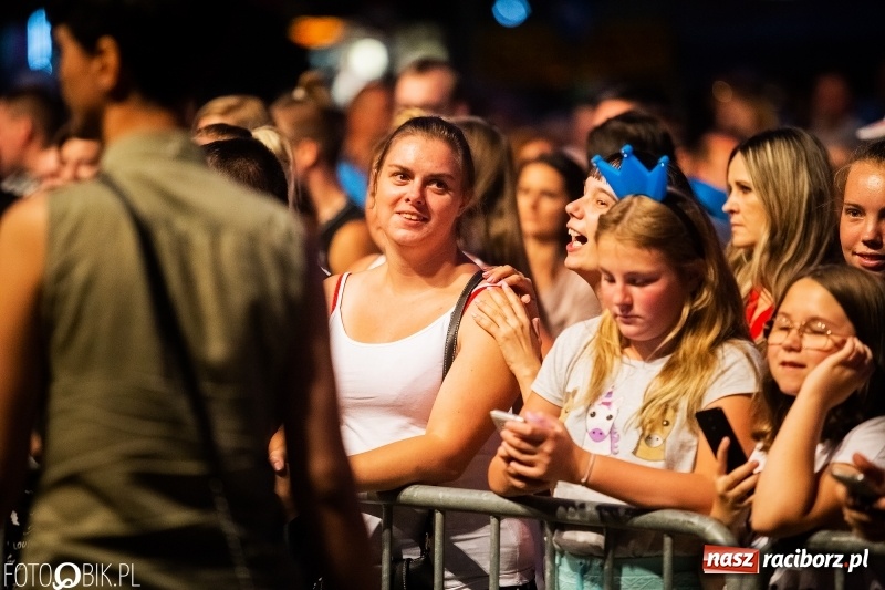 Zdjęcie w galerii na portalu naszraciborz.pl: Koncert Red Lips na finał XXVI Memoriału FOTO i WIDEO wiadomości z regionu