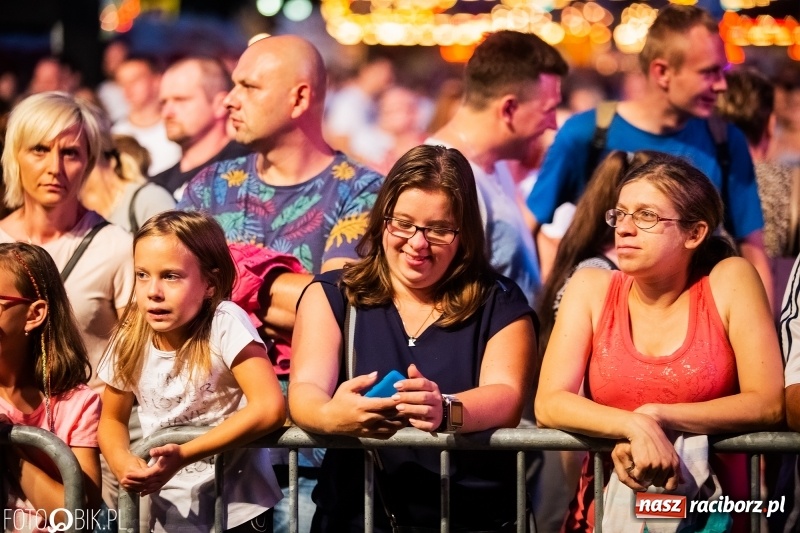 Zdjęcie w galerii na portalu naszraciborz.pl: Koncert Red Lips na finał XXVI Memoriału FOTO i WIDEO wiadomości z regionu