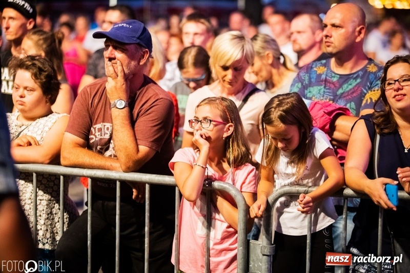 Zdjęcie w galerii na portalu naszraciborz.pl: Koncert Red Lips na finał XXVI Memoriału FOTO i WIDEO wiadomości z regionu