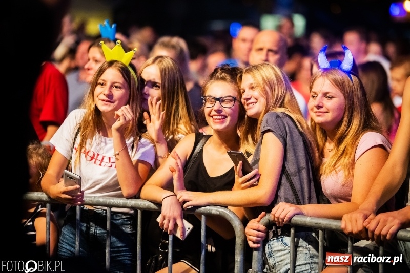 Zdjęcie w galerii na portalu naszraciborz.pl: Koncert Red Lips na finał XXVI Memoriału FOTO i WIDEO wiadomości z regionu