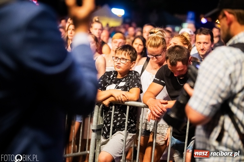 Zdjęcie w galerii na portalu naszraciborz.pl: Koncert Red Lips na finał XXVI Memoriału FOTO i WIDEO wiadomości z regionu