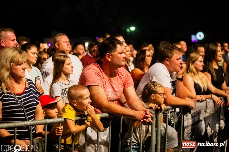 Zdjęcie w galerii na portalu naszraciborz.pl: Koncert Red Lips na finał XXVI Memoriału FOTO i WIDEO wiadomości z regionu