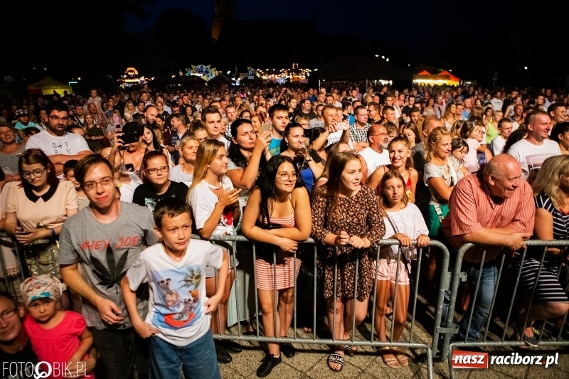Zdjęcie w galerii na portalu naszraciborz.pl: Koncert Red Lips na finał XXVI Memoriału FOTO i WIDEO wiadomości z regionu