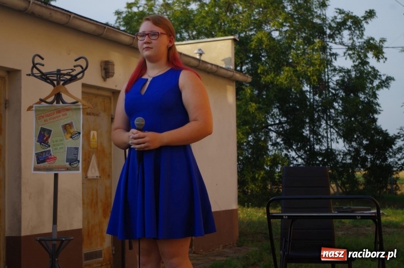 Zdjęcie w galerii na portalu naszraciborz.pl: Letni plenerowy wieczór kabaretowy w Pietraszynie  wiadomości z regionu