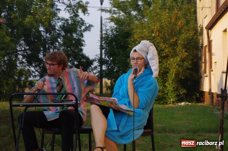 Zdjęcie w galerii na portalu naszraciborz.pl: Letni plenerowy wieczór kabaretowy w Pietraszynie  wiadomości z regionu