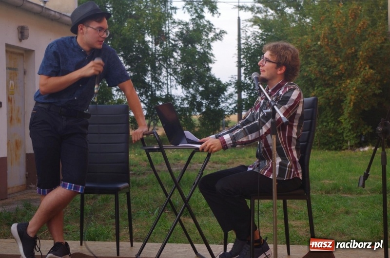 Zdjęcie w galerii na portalu naszraciborz.pl: Letni plenerowy wieczór kabaretowy w Pietraszynie  wiadomości z regionu