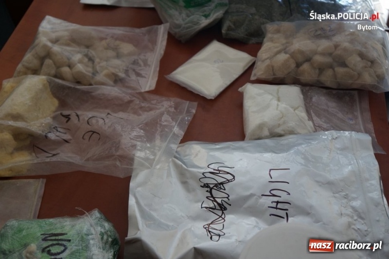 Zdjęcie w galerii na portalu naszraciborz.pl: Zaostrzenie przepisów dotyczących śmiercionośnych dopalaczy wiadomości z regionu