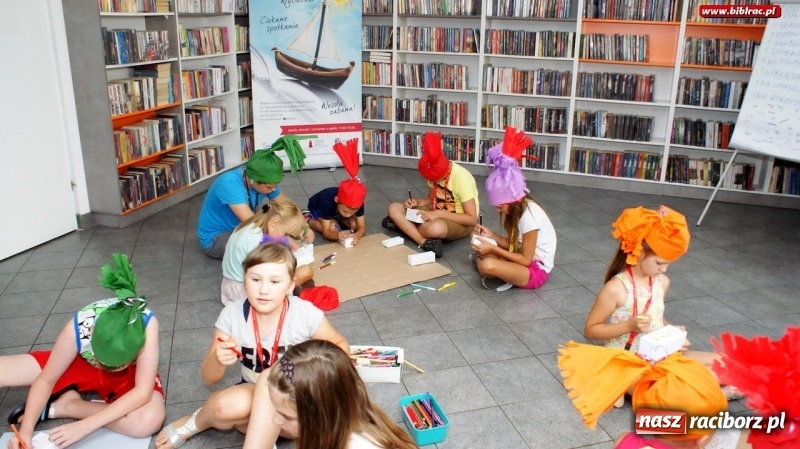 Zdjęcie w galerii na portalu naszraciborz.pl: Krasnal niejedno ma imię, czyli bajkowy wtorek z biblioteką wiadomości z regionu