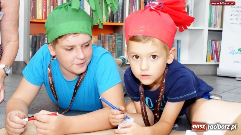 Zdjęcie w galerii na portalu naszraciborz.pl: Krasnal niejedno ma imię, czyli bajkowy wtorek z biblioteką wiadomości z regionu