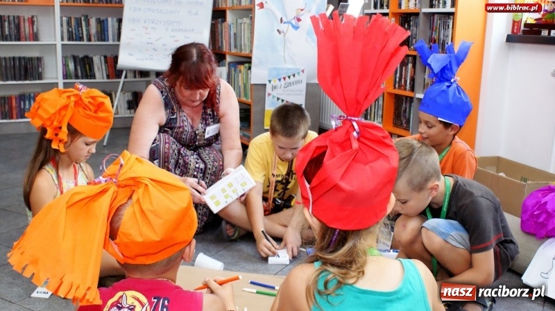 Zdjęcie w galerii na portalu naszraciborz.pl: Krasnal niejedno ma imię, czyli bajkowy wtorek z biblioteką wiadomości z regionu
