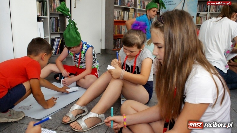 Zdjęcie w galerii na portalu naszraciborz.pl: Krasnal niejedno ma imię, czyli bajkowy wtorek z biblioteką wiadomości z regionu