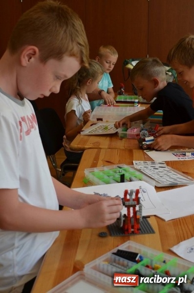 Zdjęcie w galerii na portalu naszraciborz.pl: Ogromne zainteresowanie warsztatami LEGO w RCK wiadomości z regionu