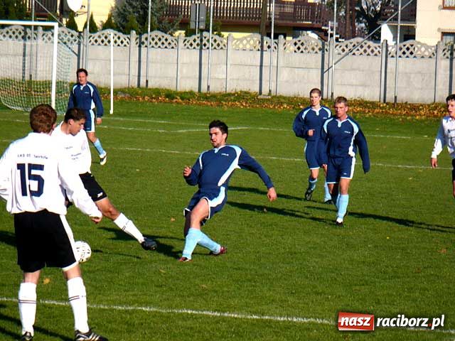 Zdjęcie w galerii na portalu naszraciborz.pl: A Klasa: Tworków: Zwycięstwo po wspaniałej walce wiadomości z regionu