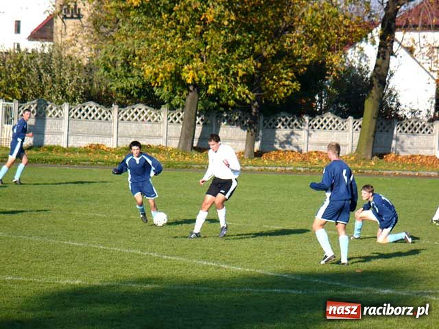 Zdjęcie w galerii na portalu naszraciborz.pl: A Klasa: Tworków: Zwycięstwo po wspaniałej walce wiadomości z regionu