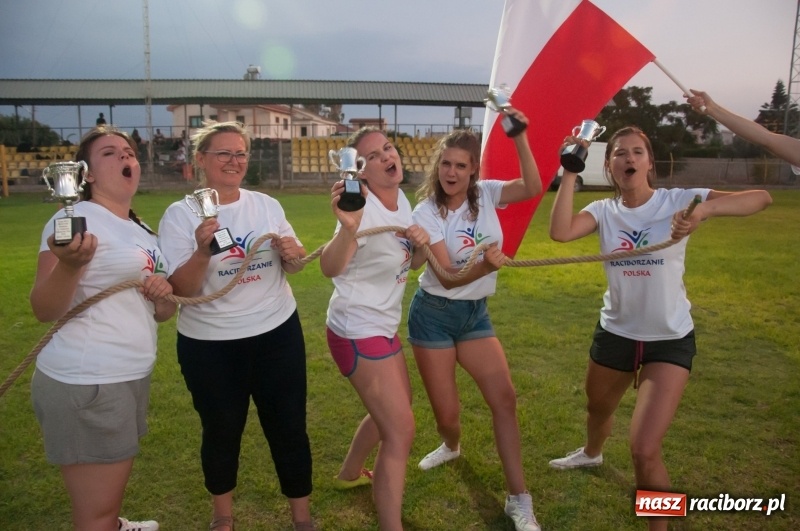 Zdjęcie w galerii na portalu naszraciborz.pl: Raciborzanie ze Źródła tańczyli na Cyprze  wiadomości z regionu