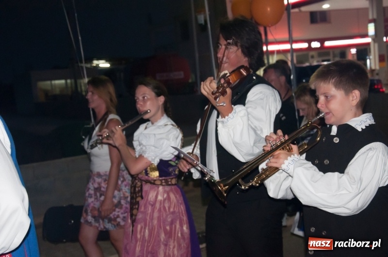 Zdjęcie w galerii na portalu naszraciborz.pl: Raciborzanie ze Źródła tańczyli na Cyprze  wiadomości z regionu