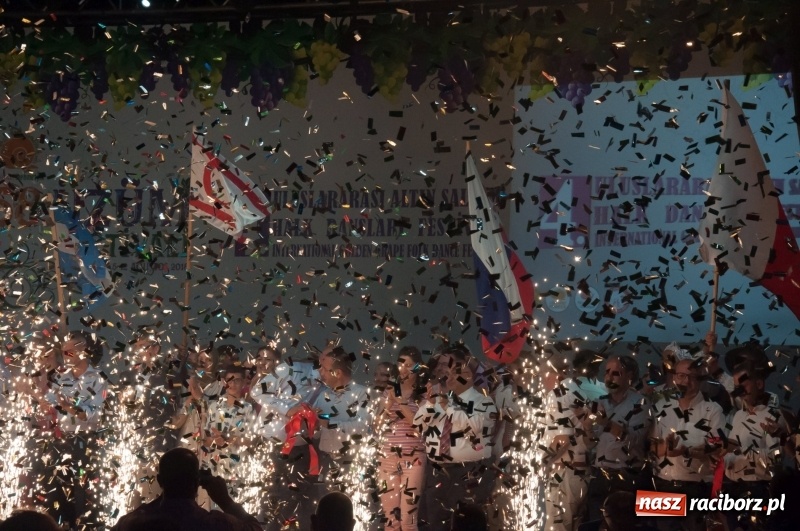 Zdjęcie w galerii na portalu naszraciborz.pl: Raciborzanie ze Źródła tańczyli na Cyprze  wiadomości z regionu