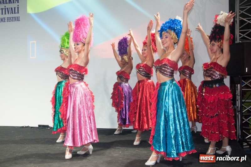 Zdjęcie w galerii na portalu naszraciborz.pl: Raciborzanie ze Źródła tańczyli na Cyprze  wiadomości z regionu