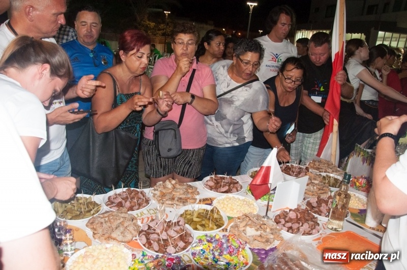 Zdjęcie w galerii na portalu naszraciborz.pl: Raciborzanie ze Źródła tańczyli na Cyprze  wiadomości z regionu