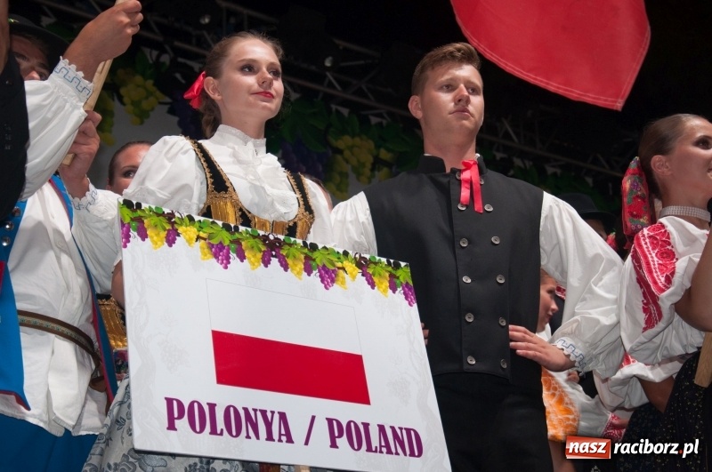 Zdjęcie w galerii na portalu naszraciborz.pl: Raciborzanie ze Źródła tańczyli na Cyprze  wiadomości z regionu