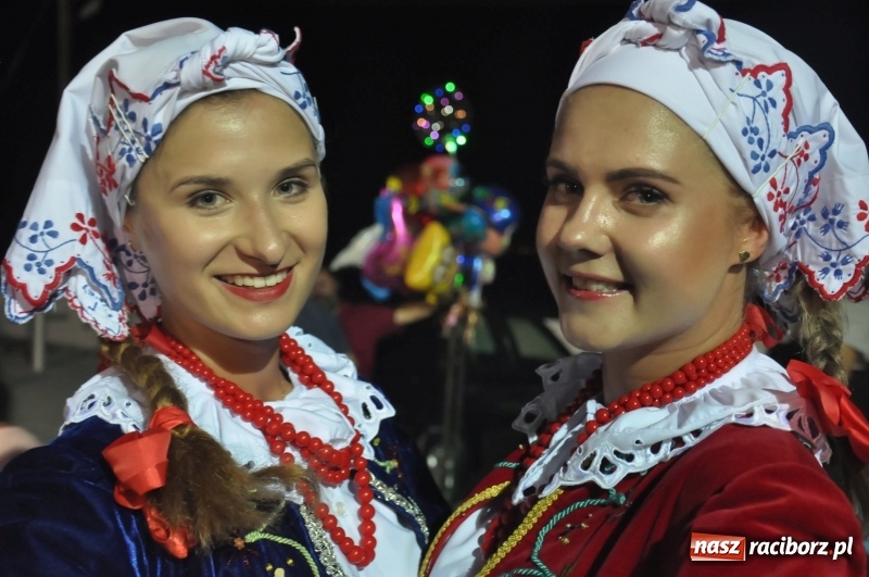 Zdjęcie w galerii na portalu naszraciborz.pl: Raciborzanie ze Źródła tańczyli na Cyprze  wiadomości z regionu