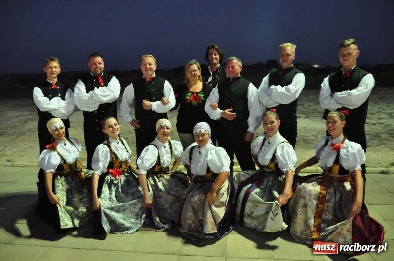 Zdjęcie w galerii na portalu naszraciborz.pl: Raciborzanie ze Źródła tańczyli na Cyprze  wiadomości z regionu