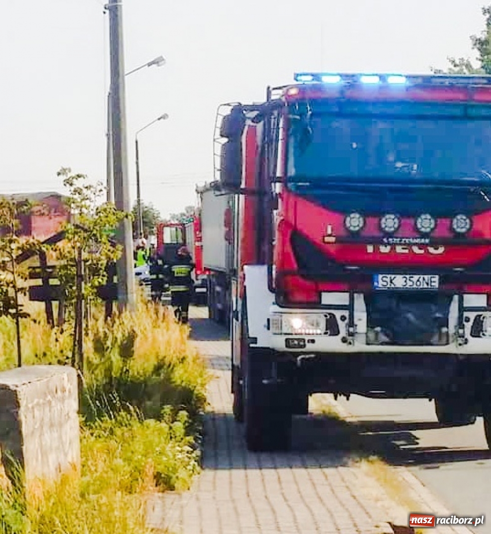Zdjęcie w galerii na portalu naszraciborz.pl: Siedliska. Ciężarówka potrąciła rowerzystkę. Dwie wersje wydarzeń wiadomości z regionu