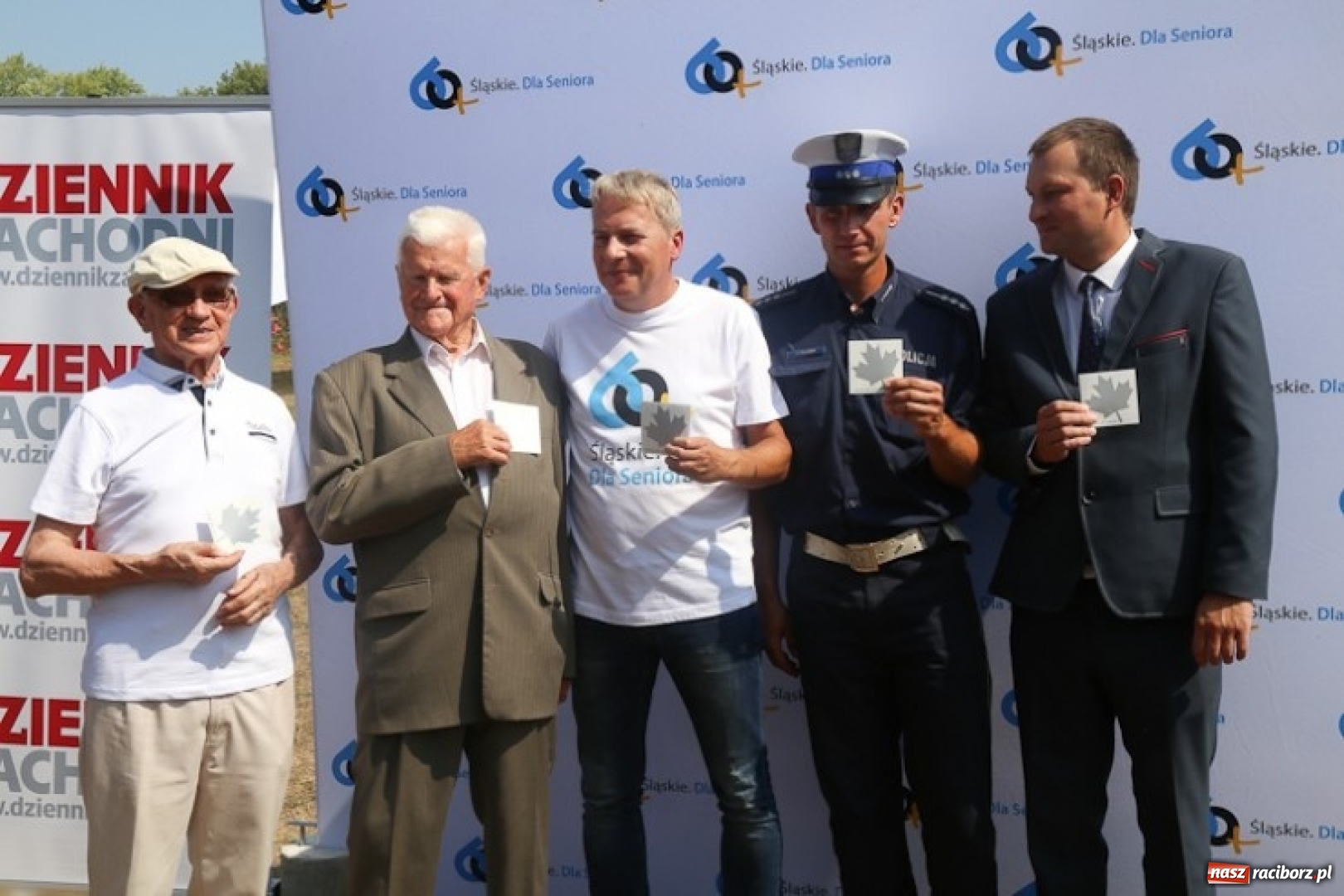 Zdjęcie w galerii na portalu naszraciborz.pl: Seniorki i seniorzy za kierownicą dostaną na Śląsku srebrny listek  wiadomości z regionu