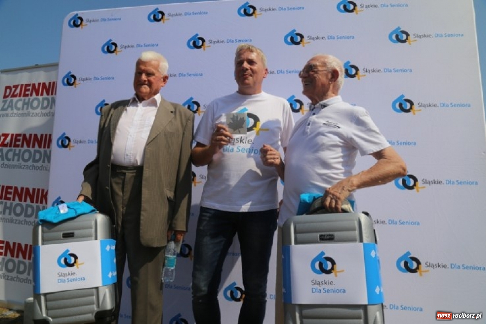 Zdjęcie w galerii na portalu naszraciborz.pl: Seniorki i seniorzy za kierownicą dostaną na Śląsku srebrny listek  wiadomości z regionu