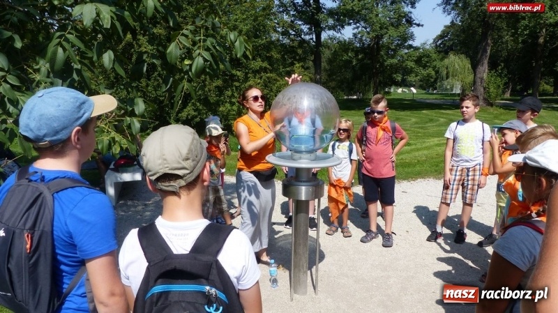 Zdjęcie w galerii na portalu naszraciborz.pl: Uczestnicy Lata z biblioteką w Ogrodzie Doświadczeń w Krakowie wiadomości z regionu
