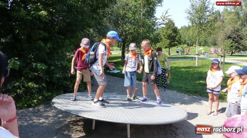 Zdjęcie w galerii na portalu naszraciborz.pl: Uczestnicy Lata z biblioteką w Ogrodzie Doświadczeń w Krakowie wiadomości z regionu
