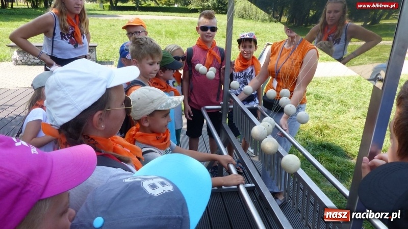 Zdjęcie w galerii na portalu naszraciborz.pl: Uczestnicy Lata z biblioteką w Ogrodzie Doświadczeń w Krakowie wiadomości z regionu