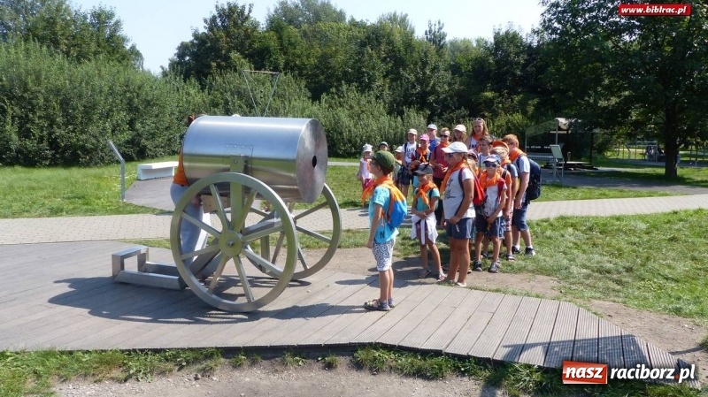 Zdjęcie w galerii na portalu naszraciborz.pl: Uczestnicy Lata z biblioteką w Ogrodzie Doświadczeń w Krakowie wiadomości z regionu