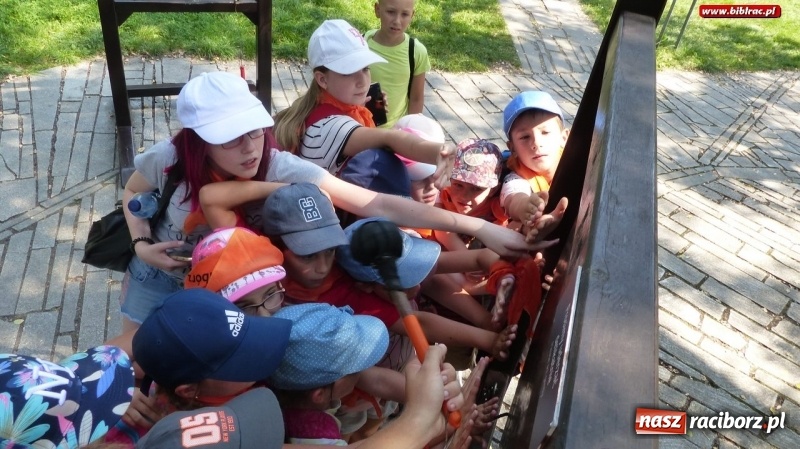 Zdjęcie w galerii na portalu naszraciborz.pl: Uczestnicy Lata z biblioteką w Ogrodzie Doświadczeń w Krakowie wiadomości z regionu