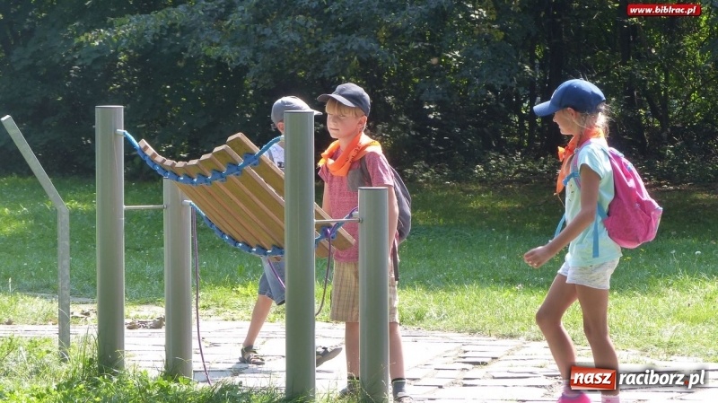 Zdjęcie w galerii na portalu naszraciborz.pl: Uczestnicy Lata z biblioteką w Ogrodzie Doświadczeń w Krakowie wiadomości z regionu