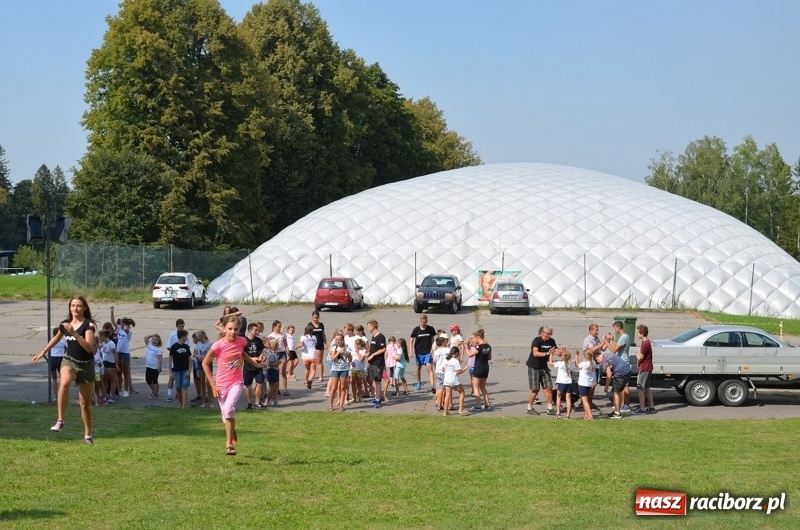 Zdjęcie w galerii na portalu naszraciborz.pl: Od Koziorajki do Czardasza. Polsko-czeskie tańcowanie w Górach Opawskich  wiadomości z regionu