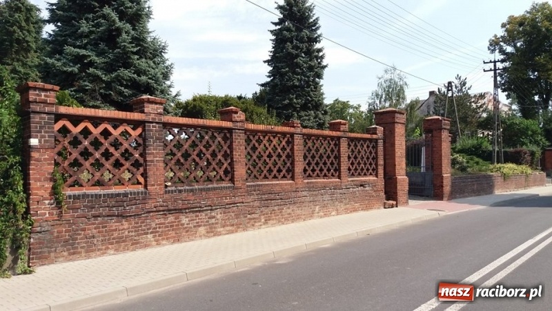 Zdjęcie w galerii na portalu naszraciborz.pl: Rok 1945. Ślady wojny w Bieńkowicach  wiadomości z regionu