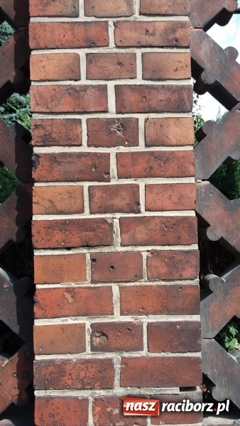 Zdjęcie w galerii na portalu naszraciborz.pl: Rok 1945. Ślady wojny w Bieńkowicach  wiadomości z regionu