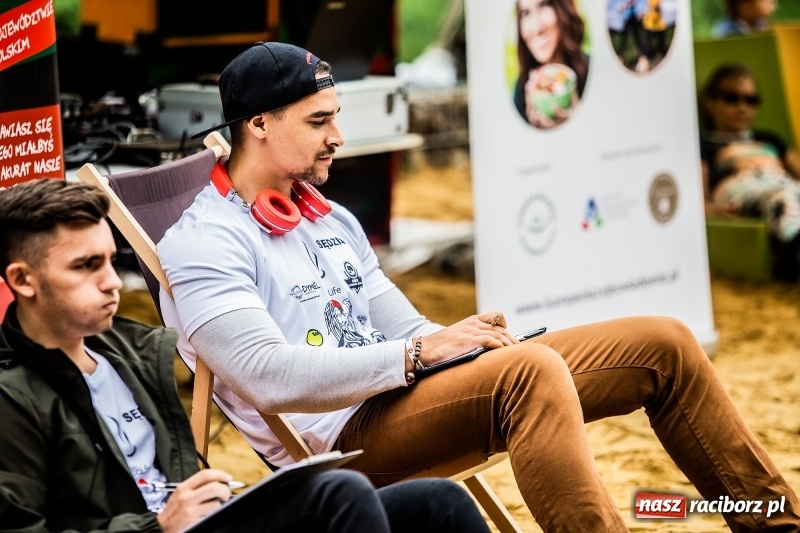 Zdjęcie w galerii na portalu naszraciborz.pl: Ogólnopolskie zawody Street Workout na plaży wiadomości z regionu