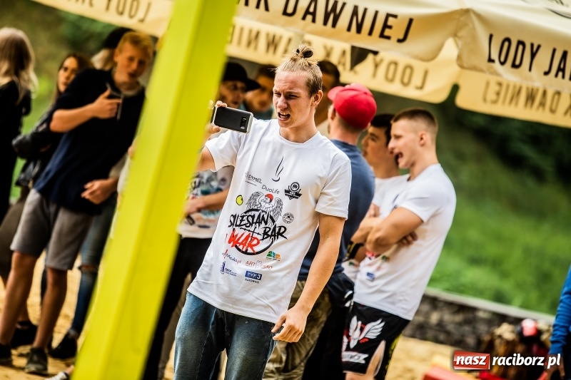 Zdjęcie w galerii na portalu naszraciborz.pl: Ogólnopolskie zawody Street Workout na plaży wiadomości z regionu