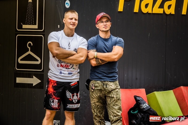 Zdjęcie w galerii na portalu naszraciborz.pl: Ogólnopolskie zawody Street Workout na plaży wiadomości z regionu