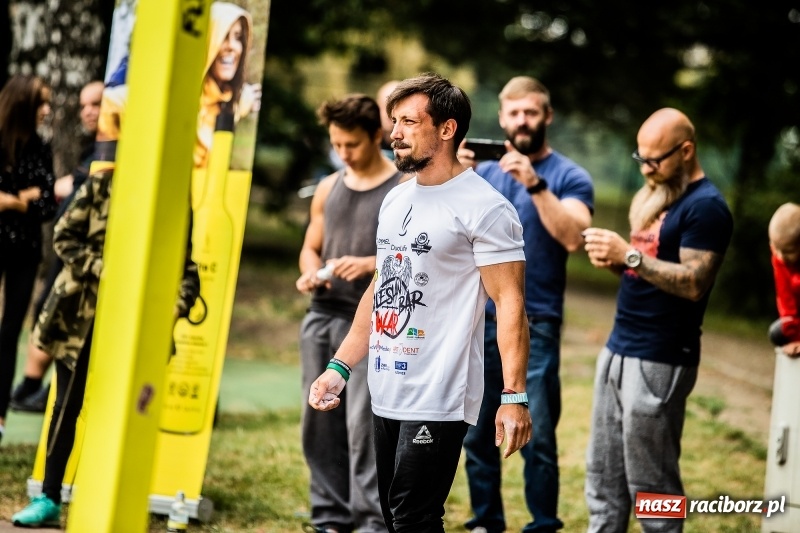 Zdjęcie w galerii na portalu naszraciborz.pl: Ogólnopolskie zawody Street Workout na plaży wiadomości z regionu