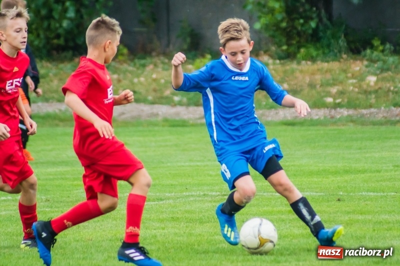 Zdjęcie w galerii na portalu naszraciborz.pl: Piłkarze rocznika 2007 rywalizowali w turnieju im. Zbigniewa Oszka wiadomości z regionu