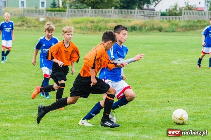 Zdjęcie w galerii na portalu naszraciborz.pl: Piłkarze rocznika 2007 rywalizowali w turnieju im. Zbigniewa Oszka wiadomości z regionu