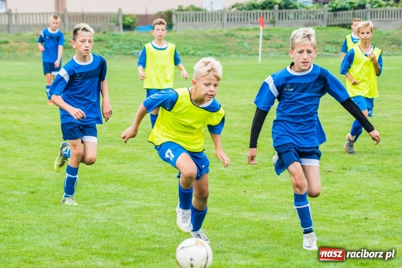 Zdjęcie w galerii na portalu naszraciborz.pl: Piłkarze rocznika 2007 rywalizowali w turnieju im. Zbigniewa Oszka wiadomości z regionu