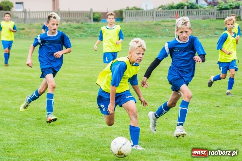 Zdjęcie w galerii na portalu naszraciborz.pl: Piłkarze rocznika 2007 rywalizowali w turnieju im. Zbigniewa Oszka wiadomości z regionu